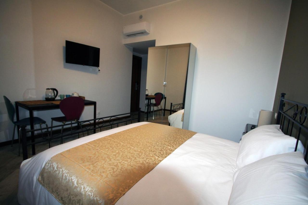 Sansirofiera Rooms Milano Eksteriør bilde